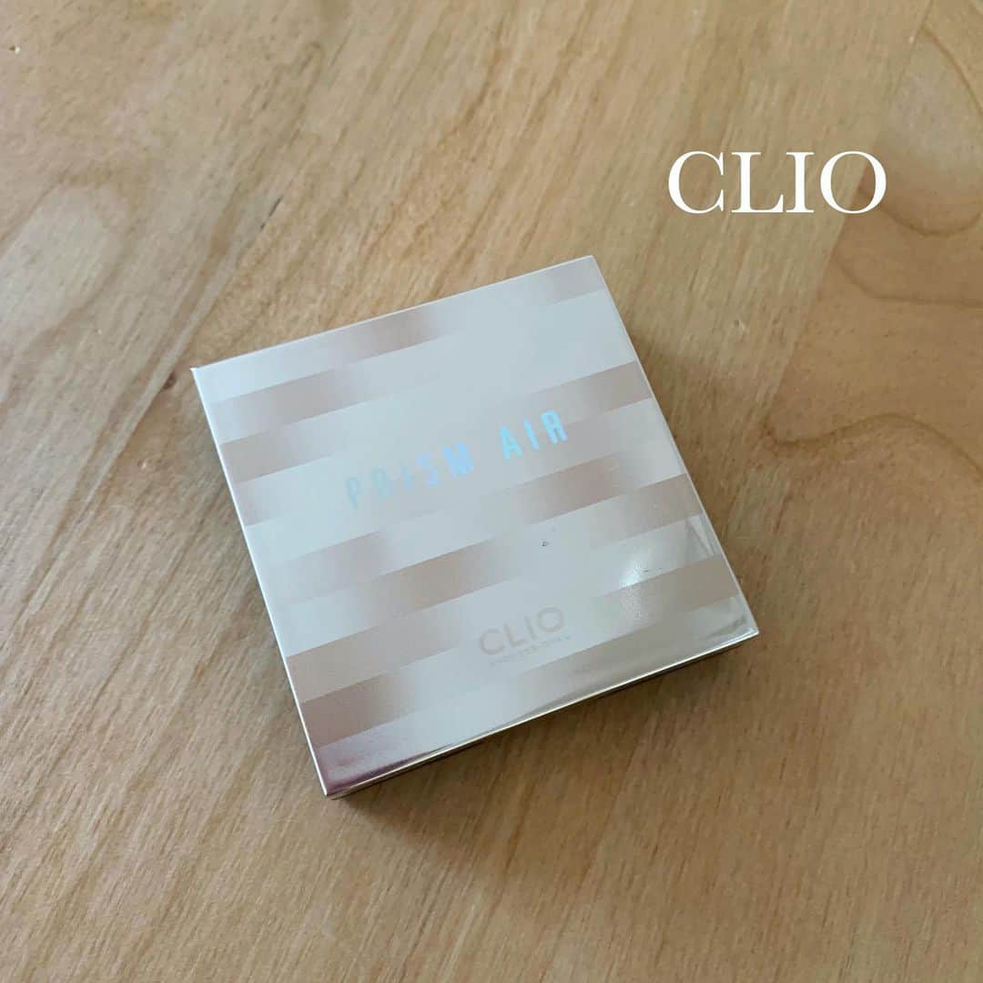 榎本温子さんのインスタグラム写真 - (榎本温子Instagram)「CLIOのハイライター最高だー！！私は今暖色系でまとめてるので02番のフェアリーピンクです。鼻筋とチークの上あたりに入れてます。いわゆる水光っぽくなります！最近CLIO来てるなぁ。店舗もかなりあります。 #CLIO #koreanmakeup #ハイライター #instamakeuplovers」5月19日 15時21分 - atsuko_bewe