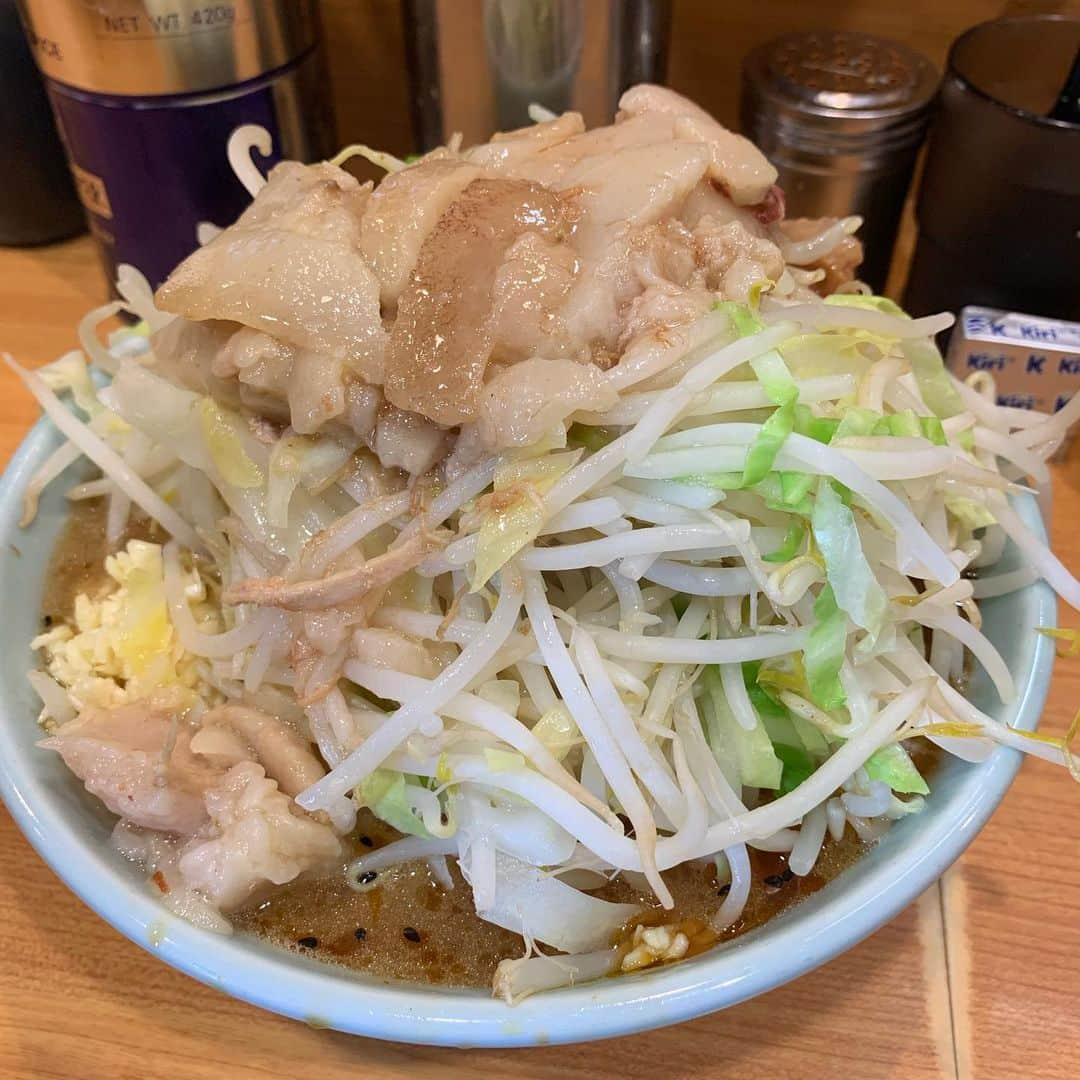 赤羽さんのインスタグラム写真 - (赤羽Instagram)「#ラーメン二郎八王子野猿街道店2  暑いからつけ麺にしました😋 やっぱり旨すぎる 距離的に小旅行気分です😋最高  #ラーメン二郎 #つけ麺 #kiri」5月19日 15時45分 - akabass