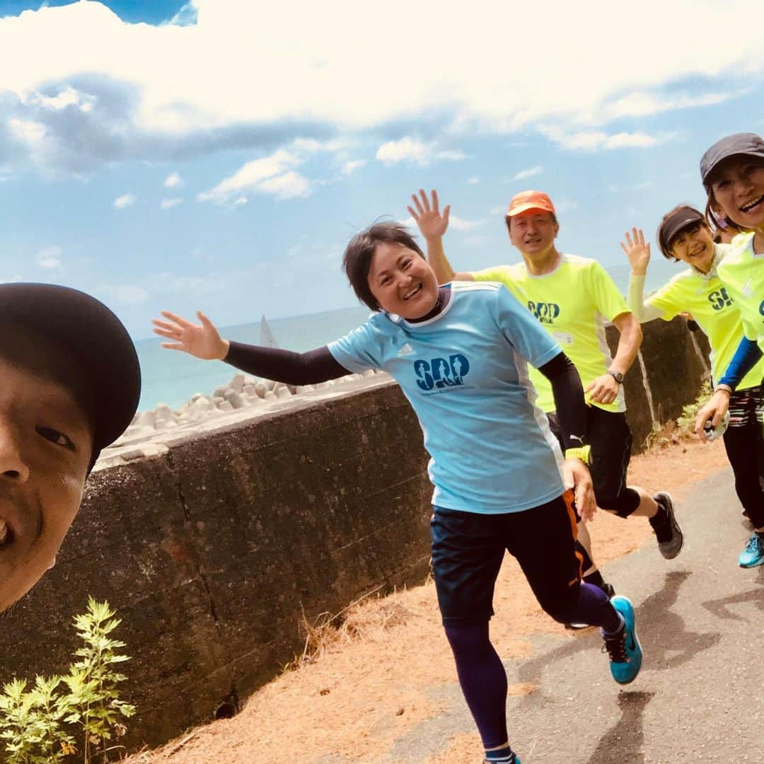 団長安田さんのインスタグラム写真 - (団長安田Instagram)「#三保の松原団長ランニングパトロール #ランニングパトロール #団長ランニングパトロール中 #団長安田 #安田大サーカス団長 #お茶タクシー #チャクシー」5月19日 16時02分 - dancyoyasuda