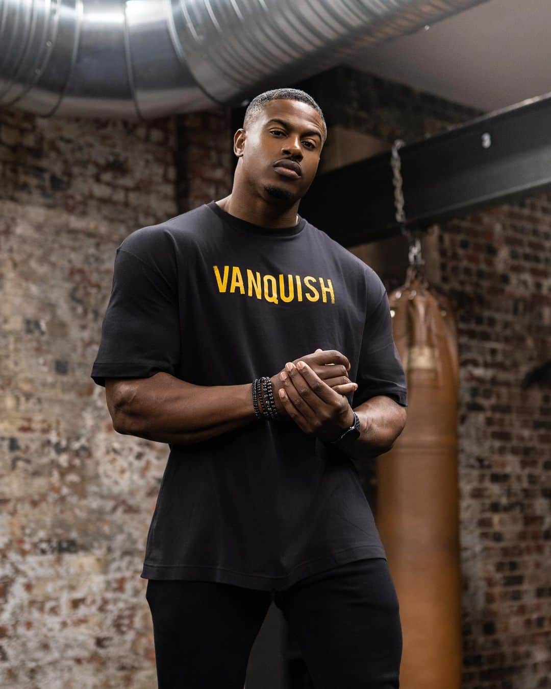 Simeon Pandaさんのインスタグラム写真 - (Simeon PandaInstagram)「Alright so boom @vqfit Oversize Warm Up Collection coming soon! 🔥Visit vqfit.com/simeon ⁣ ⁣ #vqfit #vq」5月19日 16時53分 - simeonpanda