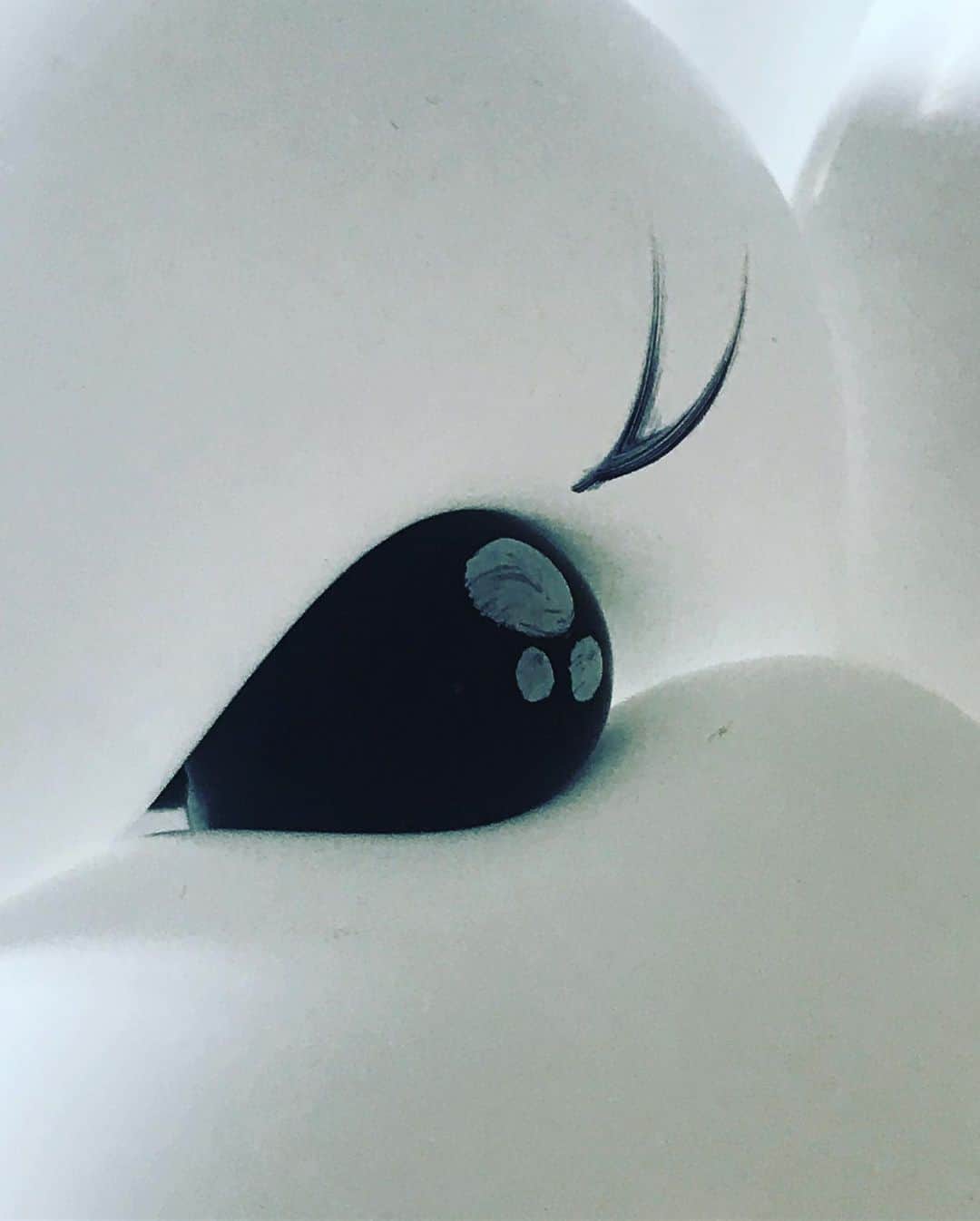 海保知里さんのインスタグラム写真 - (海保知里Instagram)「娘が無料でもらってきた風船🐰可愛いすぎる😍💕 #人参の上に乗ってるウサギ #だそうです #バルーンアート #balloonart #rabbitballoon #海保知里」5月19日 17時01分 - chisato_kaiho