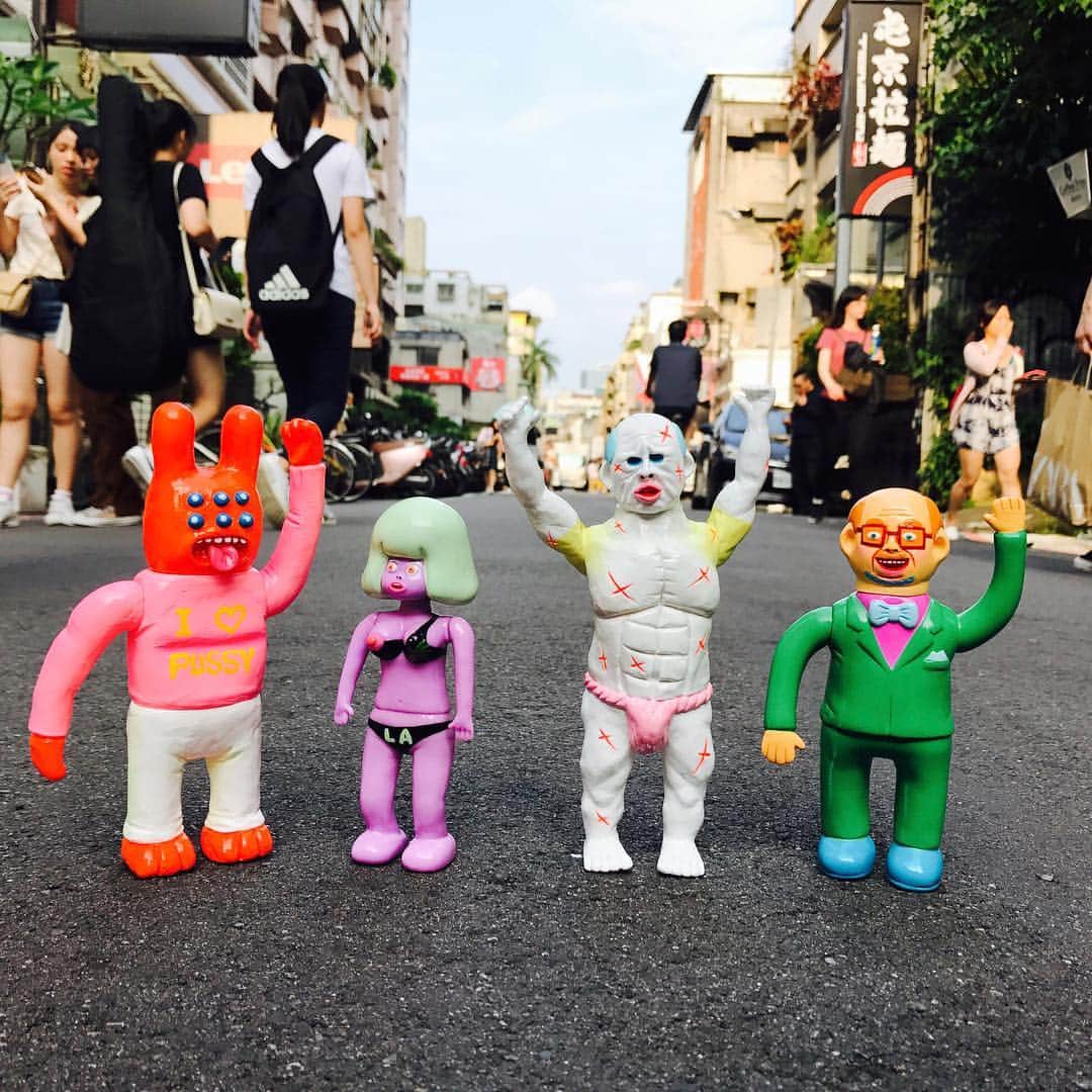 のインスタグラム：「thank you TAIWAN! #paradisetoyland  #deharayukinori」