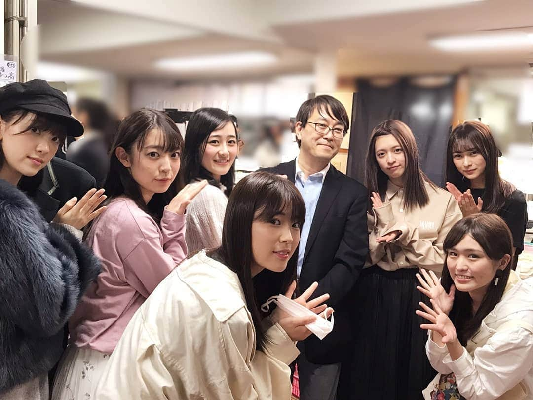 堀未央奈さんのインスタグラム写真 - (堀未央奈Instagram)「#第454話 休日の過ごし方も変わるのかなあ。 | 乃木坂46 伊藤かりん 公式ブログ 2019/05/15 13:40  http://blog.nogizaka46.com/karin.itou/smph/2019/05/050626.php/ #堀未央奈 #みおな #HoriMiona #阪口珠美 #向井葉月 #岩本蓮加 #吉田綾乃クリスティー #伊藤かりん #鈴木絢音 #乃木坂46 #Nogizaka46 #2期生 #3期生 #東京 #可愛い #かわいい」5月20日 3時23分 - horimiona46