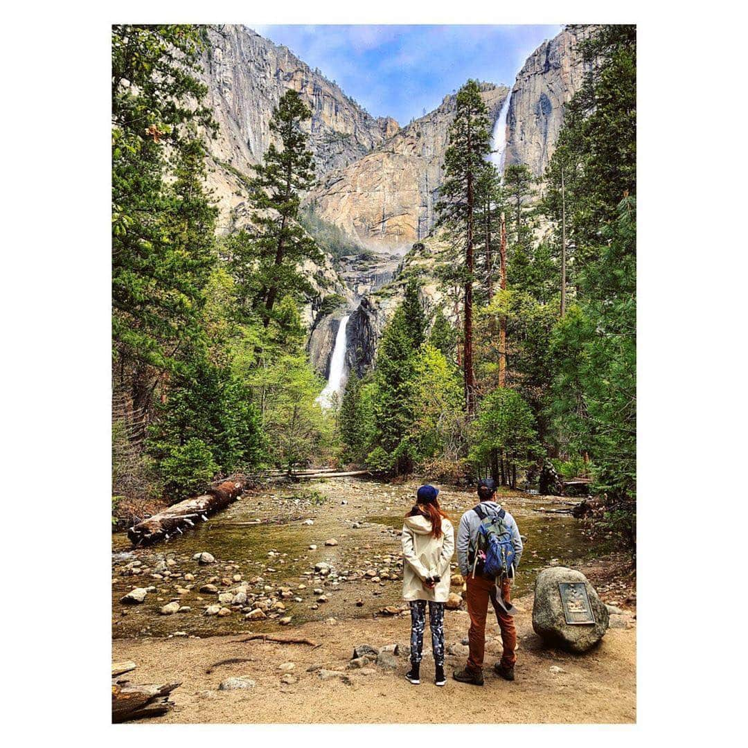 ケイト・ウォルシュさんのインスタグラム写真 - (ケイト・ウォルシュInstagram)「It’s real tho... #yosemite #nationalpark #california #roadtrip #hiking #waterfall #nature #naturephotography #happytrails #breathtaking #beauty #wild #wilderness」5月20日 3時42分 - katewalsh