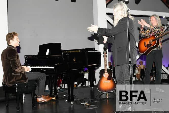 キーガン・アレンさんのインスタグラム写真 - (キーガン・アレンInstagram)「It was an honor of a lifetime to play on stage with @thisispattismith and @lenny_kaye for the celebration of 40years @moca . @klausbiesenbach has ushered in a new era with the gift from the incredible @carolynclarkpowers FREE ADMISSION FOR ALL to MOCA!! So visit #MOCA and enjoy art with the ones you love! Art is best when shared! What a (because the) night! So glad my mom was there! Hi mom!」5月20日 3時52分 - keeoone