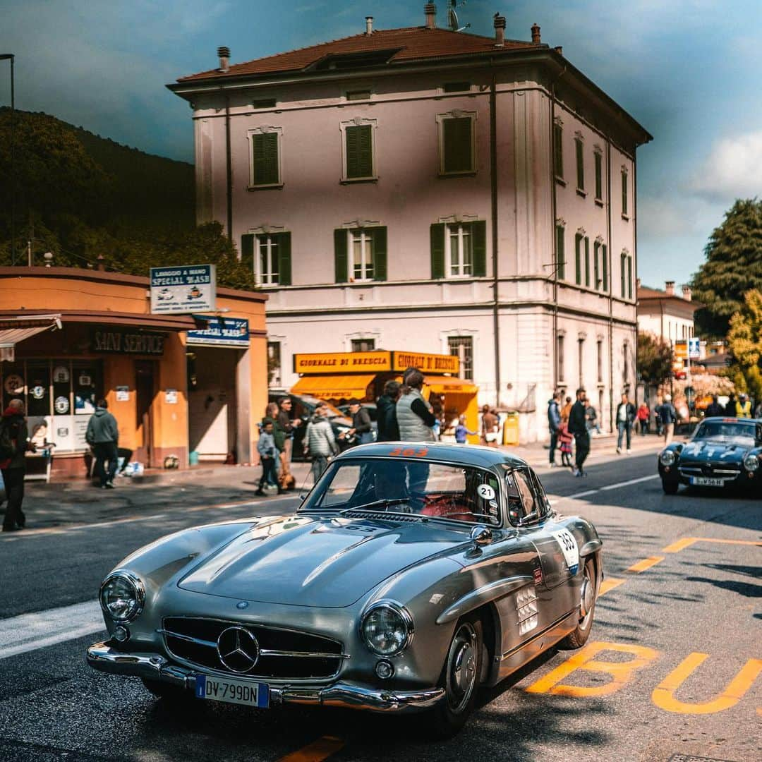 MERCEDES AMG PETRONASさんのインスタグラム写真 - (MERCEDES AMG PETRONASInstagram)「After an incredible four days of adventure, emotions and Italian lifestyle, the 2019 Mille Miglia comes to an end. The eighth Mercedes 300 SL finished the rally and all drivers go home with memories that will last a lifetime. Grazie and see you next year! 🙌 • #MBmille #MBclassic #1000miglia #1000miglia2019 @mercedesbenzmuseum」5月20日 4時01分 - mercedesamgf1