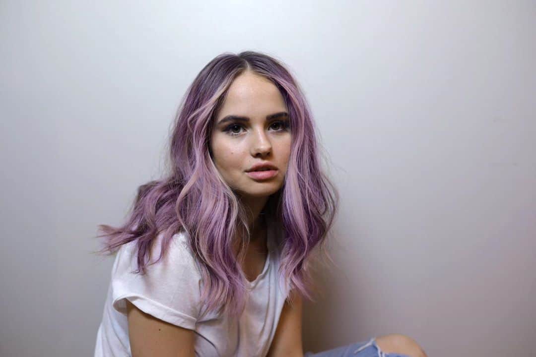 デビー・ライアンのインスタグラム：「love a purple hair job 🦄🔮👩🏼‍🎤」