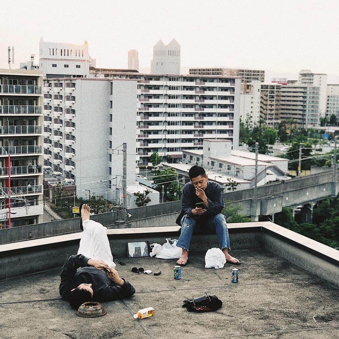 kaisakamotさんのインスタグラム写真 - (kaisakamotInstagram)「#浪速区 #大阪 #dayoff #dayoffvibes #osaka #rooftop #vsco #vscocam #chill」5月19日 19時38分 - kaisakamot