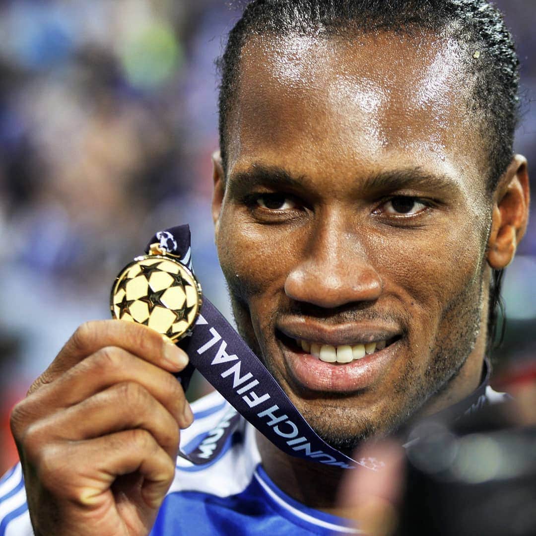 UEFAチャンピオンズリーグさんのインスタグラム写真 - (UEFAチャンピオンズリーグInstagram)「😎 Your favourite #UCLfinal hero?⁣ ⁣ 🏆 @didierdrogba #OnThisDay in 2012 🥇⁣ ⁣ #UCL #OTD #CFC #Drogba」5月19日 19時56分 - championsleague