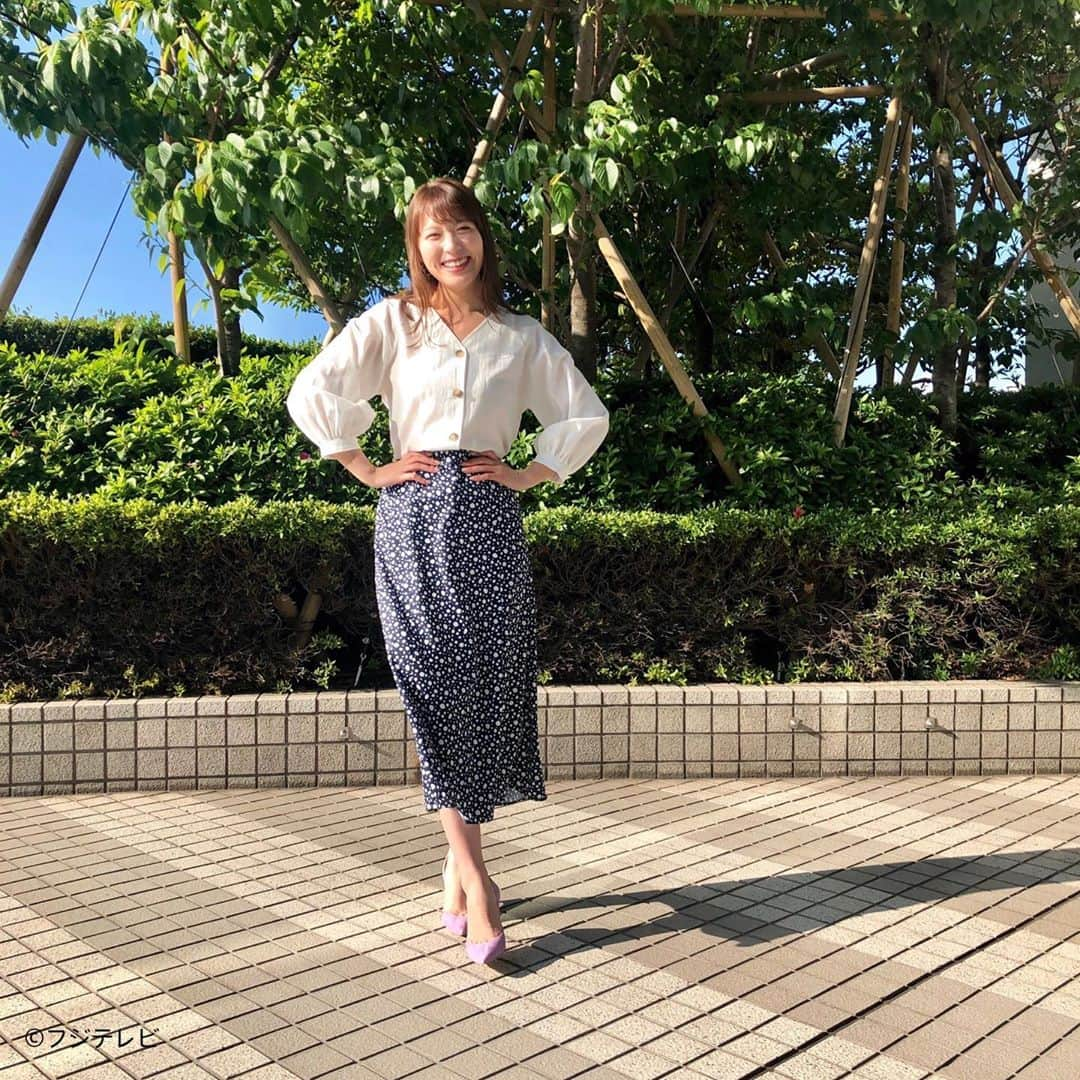 フジテレビ「めざましテレビ」さんのインスタグラム写真 - (フジテレビ「めざましテレビ」Instagram)「5月16日（木）きょう何着て行く？ ・ ファッション雑誌CanCamとコラボしたお天気コーナー「きょう何着て行く？」 阿部華也子ちゃんの毎日のコーデを紹介♪ ・ 【きょうのコーデ】 ブラウス→#GU 1990円 スカート→#&.NOSTALGIA 3900円 靴→#セヴントゥエルヴサーティ 2万円 ピアス→#ガスビジュー 1万200円 ・ 【コーデのポイント】 定番白ブラウスをフロントボタンとふわっとした袖で 今っぽくアップデート⤴️✨ 裾のみフレアになったマーメイドシルエットのドットスカートを合わせればヴィンテージムード漂う フレンチルックに仕上がります👗🎶 ・ #めざましテレビ #きょう何着て行く？ #阿部華也子 #今日のコーデ#コーデ #CanCam #今日のファッション#ootd #きょう何着て行く？は月〜金朝6時22分ごろ放送！」5月19日 20時43分 - mezamashi.tv