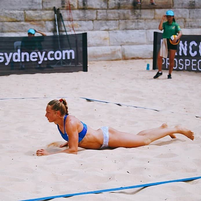 カーリー・ウォパットさんのインスタグラム写真 - (カーリー・ウォパットInstagram)「Relentless hearts.  If I had to choose one thing that sets professional beach volleyball athletes apart from the rest of the world, it would be our stubborn hearts. They just don’t give up.  To start with, our lifestyles are uniquely oriented, everything driving in one very narrow direction - towards ultimate success. But on top of that, many of us have to balance families, second jobs, and other odds & ends of life. We don’t have the luxuries that athletes of other sports have; we have to plan our own training, book our own travel, pay for everything out of our own pockets. We are constantly jumping hurdles, climbing barriers, clawing our way through battles to get to where we want to go. The fight never ends.  Come competition, our hearts are on the line; it’s exposing, it’s vulnerable, and when things don’t go our way, it’s heartbreaking. Money, career, & dreams at stake, all preparation or lack thereof put on display, and the ball is in your hands. Not to mention, you’re in the middle of a gladiator-esque sand pit, with hundreds of people watching, while you stand alone apart from one other teammate, close to naked in bathing suits. Talk about exposed.  Sometimes you win and get to experience the pure elation of dreams breathed to life & the grind coming to worth. Sometimes you lose. And you question everything.  Yet we continue to fall in love with another chance to succeed all over again. We fall in love with the dream, hearts break in defeat, we process & grow, and we fall in love again.  We are the crazies, the dreamers, the doers. We endure all kinds of physical pain and push our bodies on the daily, but our true strength lies in what we endure emotionally. Hearts break time and time again, yet we will keep coming back for more. For the love of the game.  #beachvolleyball #professionalathletelife #relentlesshearts #thejourney #thegrind #fortheloveofthegame」5月19日 21時09分 - carlywopat