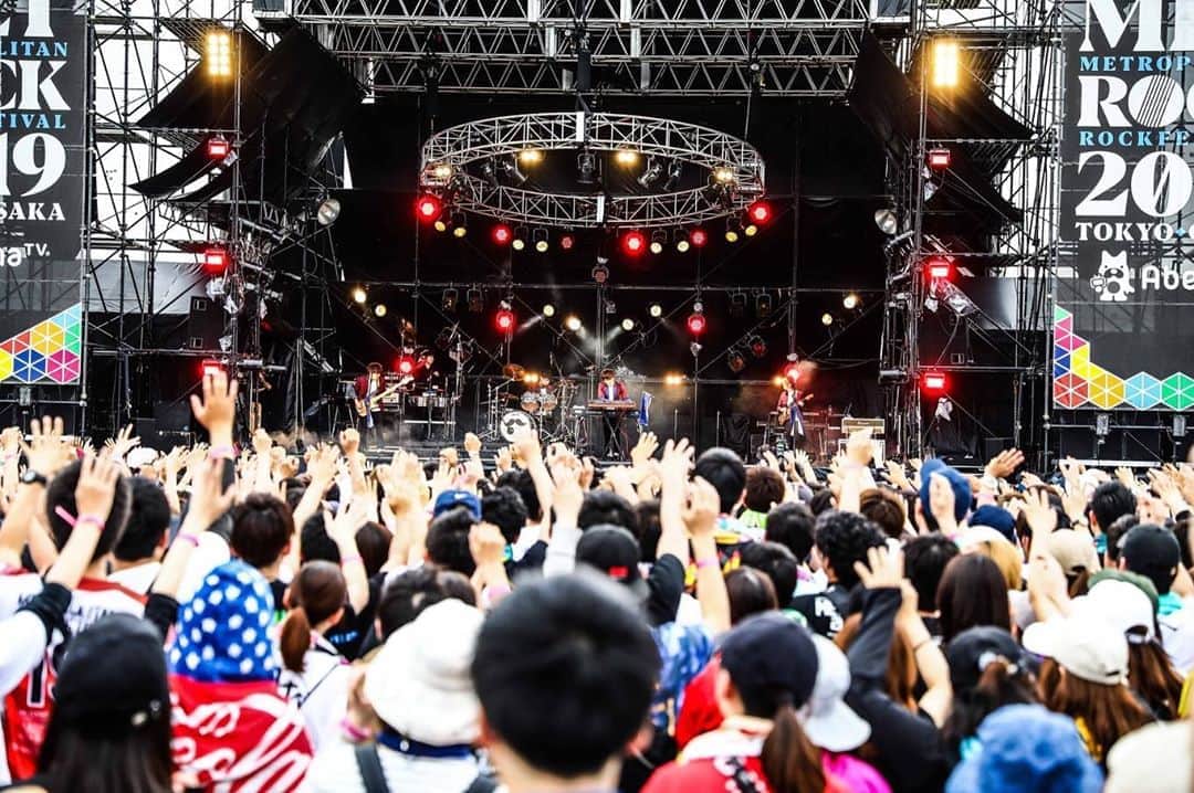 Official髭男dismさんのインスタグラム写真 - (Official髭男dismInstagram)「2019.05.19 OSAKA METROCK ©METROCK2019 Photo by @nabespg」5月19日 21時17分 - officialhigedandism