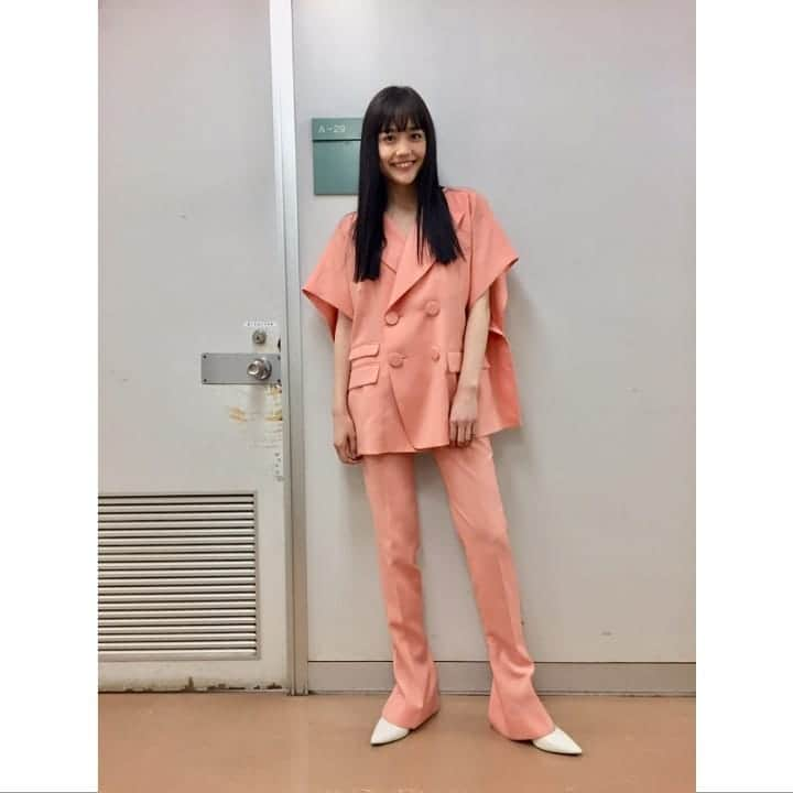 松井愛莉さんのインスタグラム写真 - (松井愛莉Instagram)「最近の衣装👠❤️」5月19日 21時27分 - airi1226_official