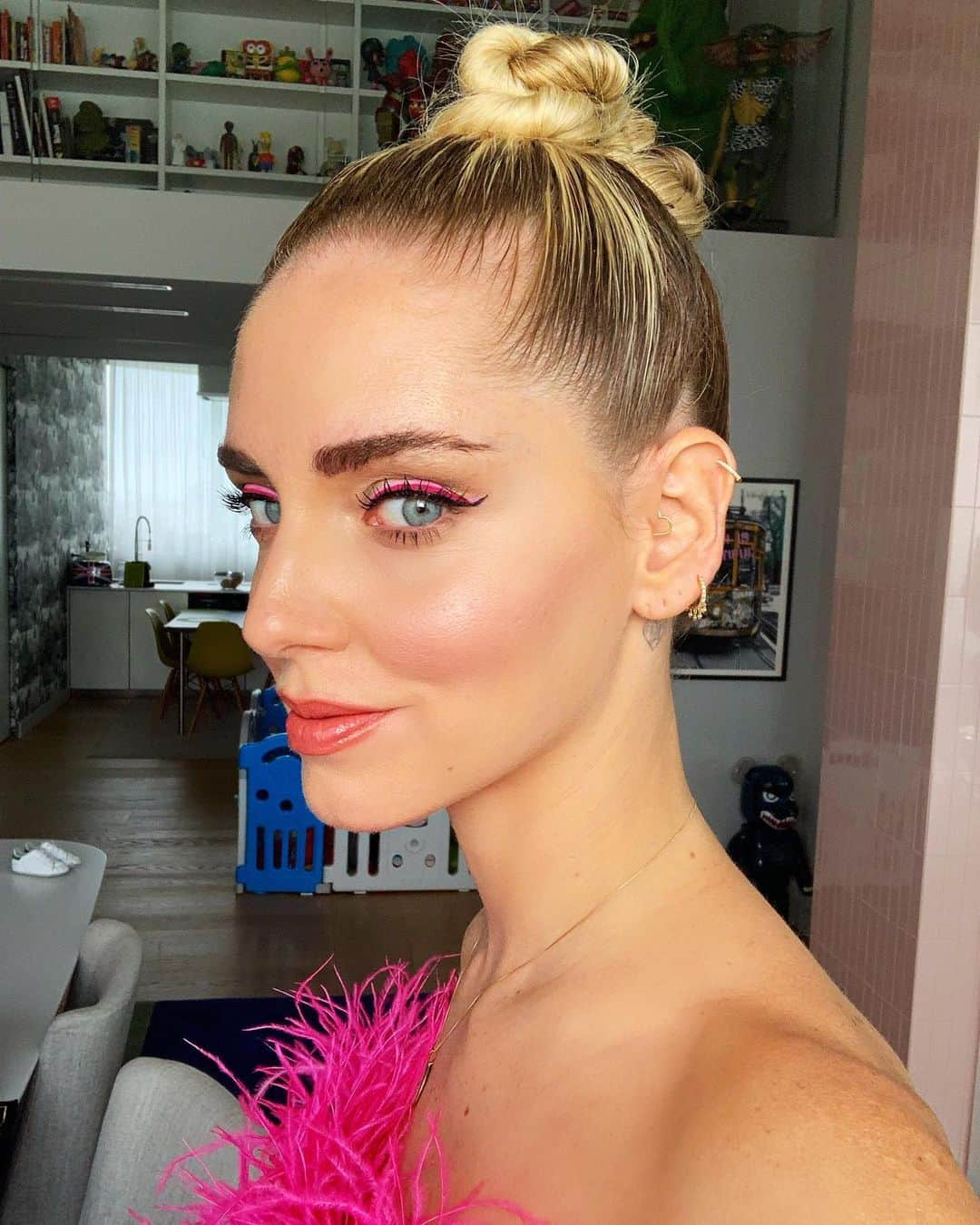 キアラ・フェラーニさんのインスタグラム写真 - (キアラ・フェラーニInstagram)「Today’s glam for #ChiaraLand 🎂」5月19日 23時01分 - chiaraferragni