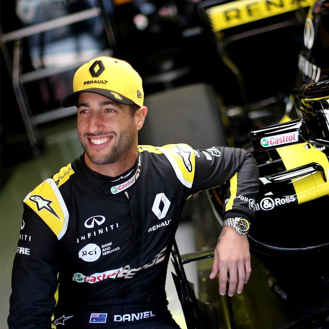 のインスタグラム：「The face you make when you think about the next Grand Prix @danielricciardo #RS19 #RSspirit #Racing #BRmanifesto #timeinstruments #precisionperformance #BellRoss #Formula1 #RenaultF1Team」