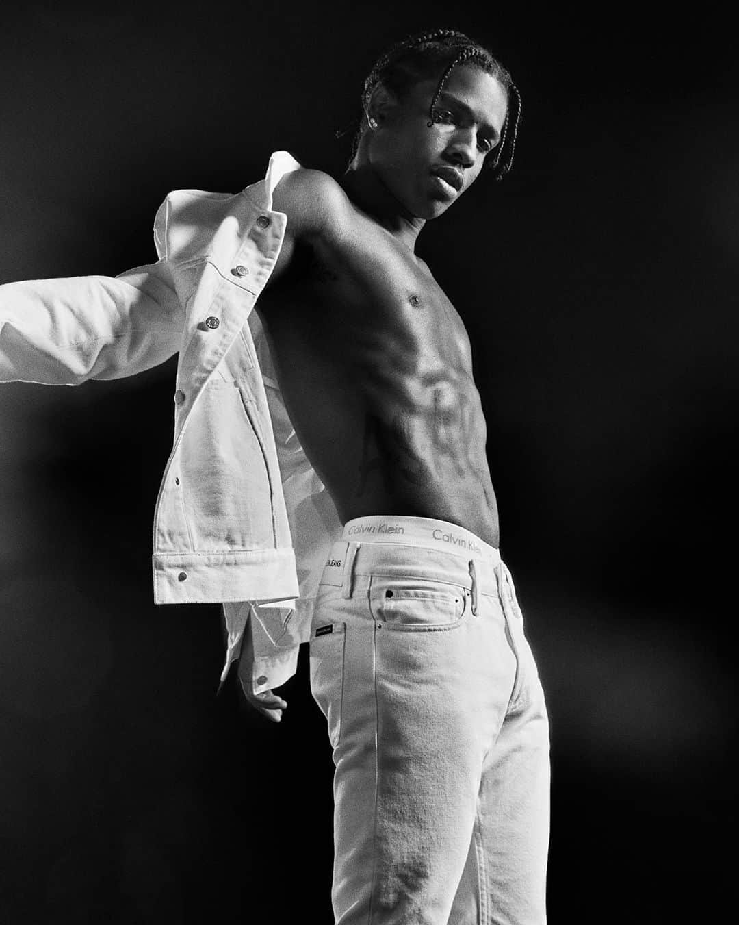 のインスタグラム：「“Nothing is forever… Besides A$AP, that is.” — #ASAPRocky ⠀⠀⠀⠀⠀⠀⠀⠀⠀⠀⠀⠀⠀⠀⠀⠀⠀⠀⠀⠀⠀⠀⠀⠀⠀⠀⠀ Shot by @mario_sorrenti ⠀⠀⠀⠀⠀⠀⠀⠀⠀⠀⠀⠀⠀⠀⠀⠀⠀⠀⠀⠀⠀⠀⠀⠀⠀⠀⠀ #MYTRUTH #MYCALVINS ⠀⠀⠀⠀⠀⠀⠀⠀⠀⠀⠀⠀⠀⠀⠀⠀⠀⠀⠀⠀⠀⠀⠀⠀⠀⠀⠀ Shop @asaprocky’s look at calvinklein.com/mycalvins: Cotton Stretch Trunks (Global)」