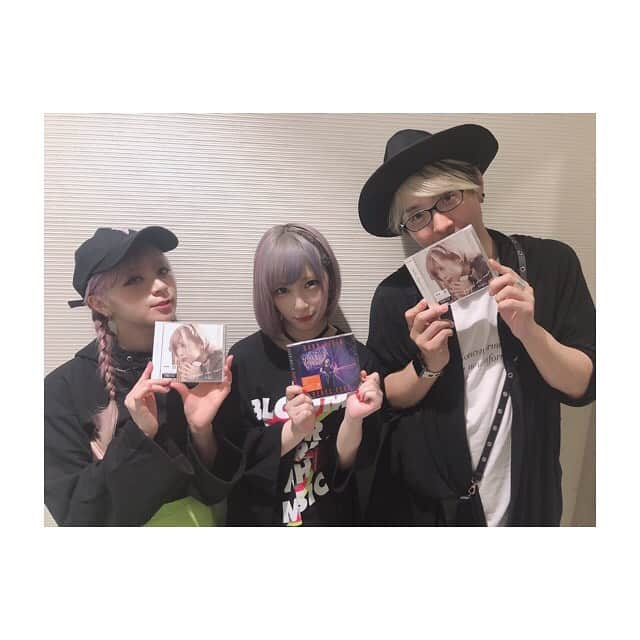 tokuさんのインスタグラム写真 - (tokuInstagram)「出演者の皆さんと💫 #sacramusicfes #sacramusicfes2019」5月19日 23時30分 - toku_grnd