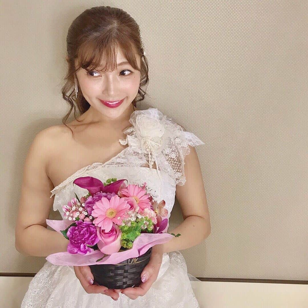 のインスタグラム：「＊ exSDN48 Special Unit @#ZeppDiverCity Live前、楽屋に届いたお花💐💗 私のイメージカラーは ピンクなのかな？☺️ Live前からテンション 上がっちゃった⤴︎⤴︎ ありがとぉぉぉ💗  #me#Live#photooftheday #instadaily #iphoneonly #instagood #bestoftheday #picoftheday ##ltagsforlike#photo#japanese#japanesegirl#tokyo#selfie#fashion#liketolike#photospot#likesback#likeme#팔로마#좋다#일본#데일리#일상#레그램#お花#ピンク#贈り物#Thankyou」