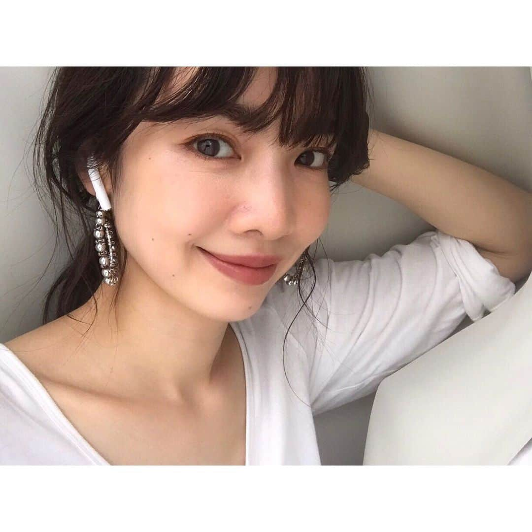 権藤朱実さんのインスタグラム写真 - (権藤朱実Instagram)「♡ オーディションの時から・・・ またお会いしたかったヘアメイクさんに会えてHappy♡ 次もご一緒出来ますよーに♡ →@hiromi__tezuka お久しぶりなスタイリストさんにも会えて楽しかったぁ♡ thank you☺︎ #Japan #Tokyo #work #girl #woman #ladies #shooting #hairmake #makeup #happy #love #thankyou #撮影 #ヘアメイク #再会 #model #satorujapan #akemigondo  #モデル #サトルジャパン #権藤朱実 →@satorujapan_official @akemigondo ☑︎プロフィールのリンクにて、blog更新中☺︎ My blog『ake photo』 →http://ameblo.jp/akemi-gondo/」5月20日 0時11分 - akemigondo