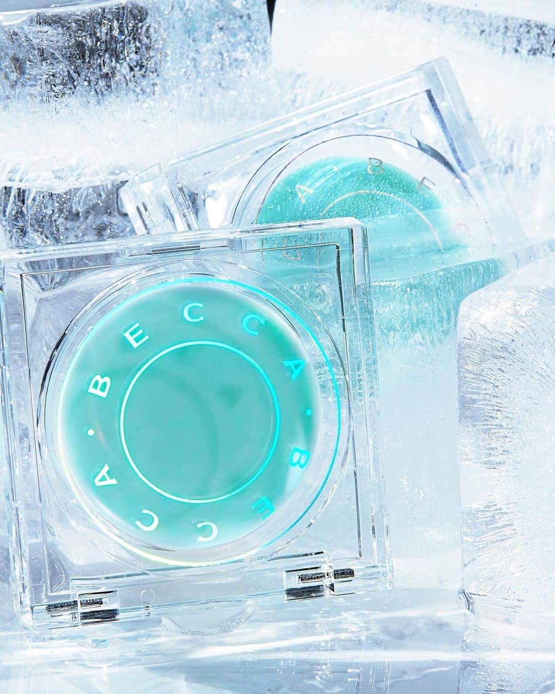 BECCAさんのインスタグラム写真 - (BECCAInstagram)「Break the ice with Anti-Fatigue Under Eye Primer❄️ This unique formula works to re-energize tired eyes by cooling the delicate under eye area!🤩 Tap to shop at BECCAcosmetics.com and receive a FREE mini Champagne Crème Glow Gloss when you spend $35, ends tonight ! No code required.」5月20日 0時08分 - beccacosmetics