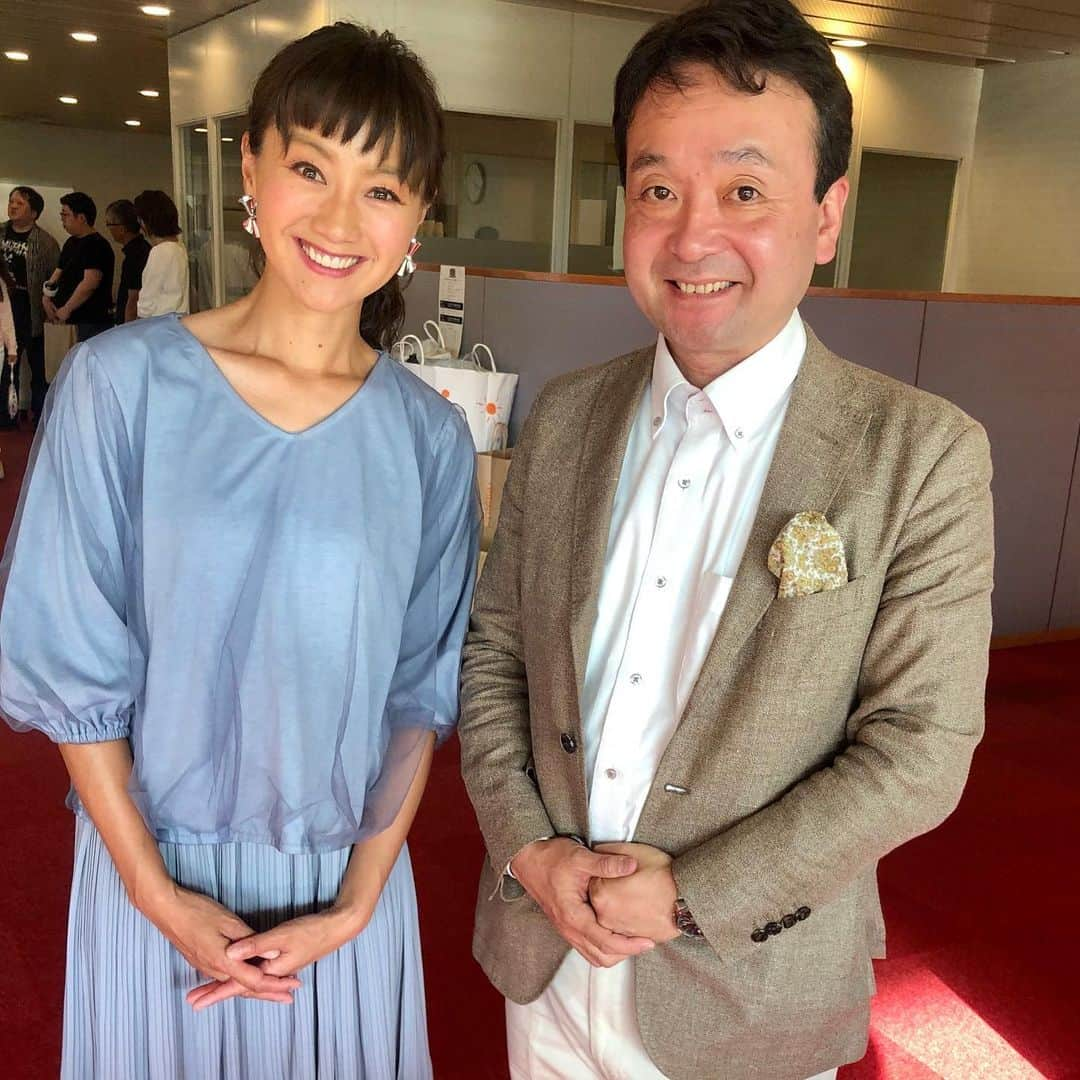 福島和可菜さんのインスタグラム写真 - (福島和可菜Instagram)「YTV読売テレビ 📺そこまで言って委員会NP📺 見て下さった皆様、ありがとうございました😊 錚々たる皆様とご一緒させていただきまして、 本当に光栄です✨😭✨ また出演出来る様に…成長していきたいと思います🌈よろしくお願い致します☀️☀️☀️ 写真は、 丸田佳奈さん、井上和彦さんと✋ 実は…丸田さんとは同じ北海道出身で、井上先生とは、同じ事務所サンミュージックなのです😁  #ytv #読売テレビ #そこまで言って委員会NP #初登場 #初出演 #ありがとうございました #大人気番組 #本当に嬉しい #錚々たるメンバーの皆様と #トーク番組 #嬉しい #パネリスト #緊張 #感謝 #夢 #丸田佳奈 さん #井上和彦 さん #北海道 #サンミュージック #自衛隊」5月20日 0時53分 - fukushimawakana