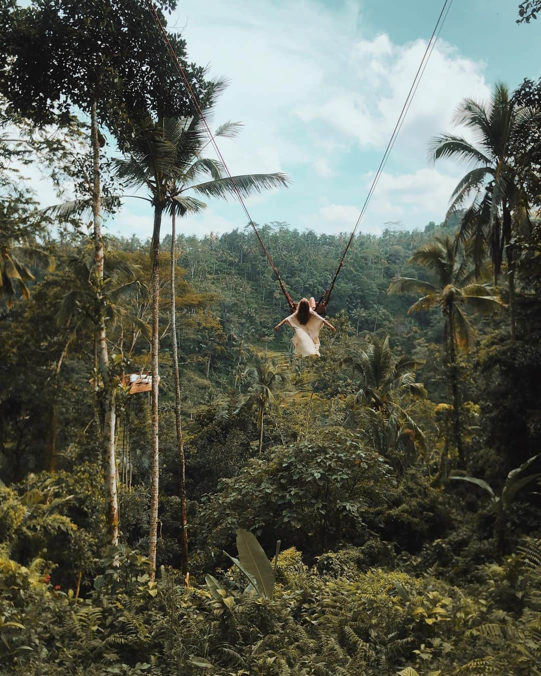 アレクサンドラ・ステパノワさんのインスタグラム写真 - (アレクサンドラ・ステパノワInstagram)「🕊 @baliholidayspot #baliholidayspot」5月20日 2時05分 - aleksandrastepanova