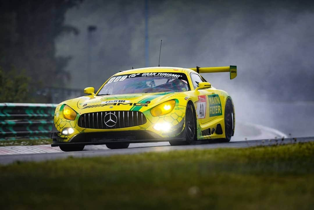 Mercedes AMGさんのインスタグラム写真 - (Mercedes AMGInstagram)「Impressions from the qualification race for @24hnbr. The weekend was crazy as Green Hell can be! Our Mercedes-AMG teams @mannfilter_official, @teamblackfalcon and @getspeed_performance collected valuable testing kilometres for the 24-hour highlight at @nuerburgring-Nordschleife. We will be back #AMGGT3 #AMGGT4 #MercedesAMGMotorsport#Mercedes #AMG #24hnbr #GT3 #Motorsport#24hAMG」5月20日 2時47分 - mercedesamg