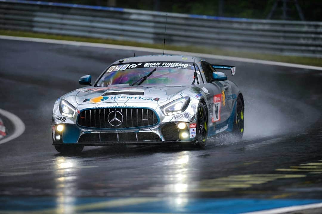 Mercedes AMGさんのインスタグラム写真 - (Mercedes AMGInstagram)「Impressions from the qualification race for @24hnbr. The weekend was crazy as Green Hell can be! Our Mercedes-AMG teams @mannfilter_official, @teamblackfalcon and @getspeed_performance collected valuable testing kilometres for the 24-hour highlight at @nuerburgring-Nordschleife. We will be back #AMGGT3 #AMGGT4 #MercedesAMGMotorsport#Mercedes #AMG #24hnbr #GT3 #Motorsport#24hAMG」5月20日 2時47分 - mercedesamg