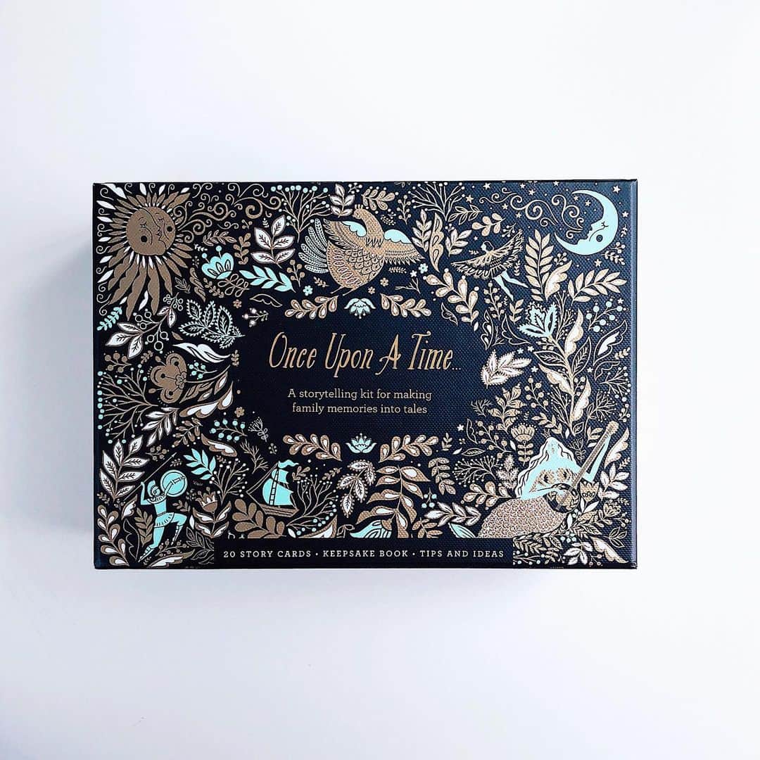Dinara Mirtalipovaのインスタグラム：「👀A sneak preview! I’ve been working hard on creating this storytelling kit together with @compendiumliveinspired and I’m so happy to finally reveal it! This kit is designed to help you keep those childhood stories recorded in a fun, creative way, with some story building questions and a keepsake journal. I will show and tell you lots and lots more about it tomorrow, I promise, this is just a sneak peek)))) 🌿To celebrate the launch I will be doing a giveaway for the US residents tomorrow, Monday 20th. I will announce more details soon!  Stay tuned!  #compendiumliveinspired #compendium #mirdinara #dinaramirtalipova #onceuponatime」
