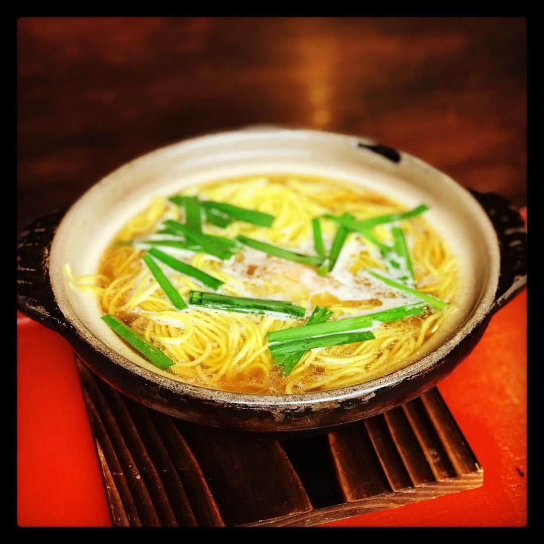 北山陽一のインスタグラム：「鍋焼きラーメン！」