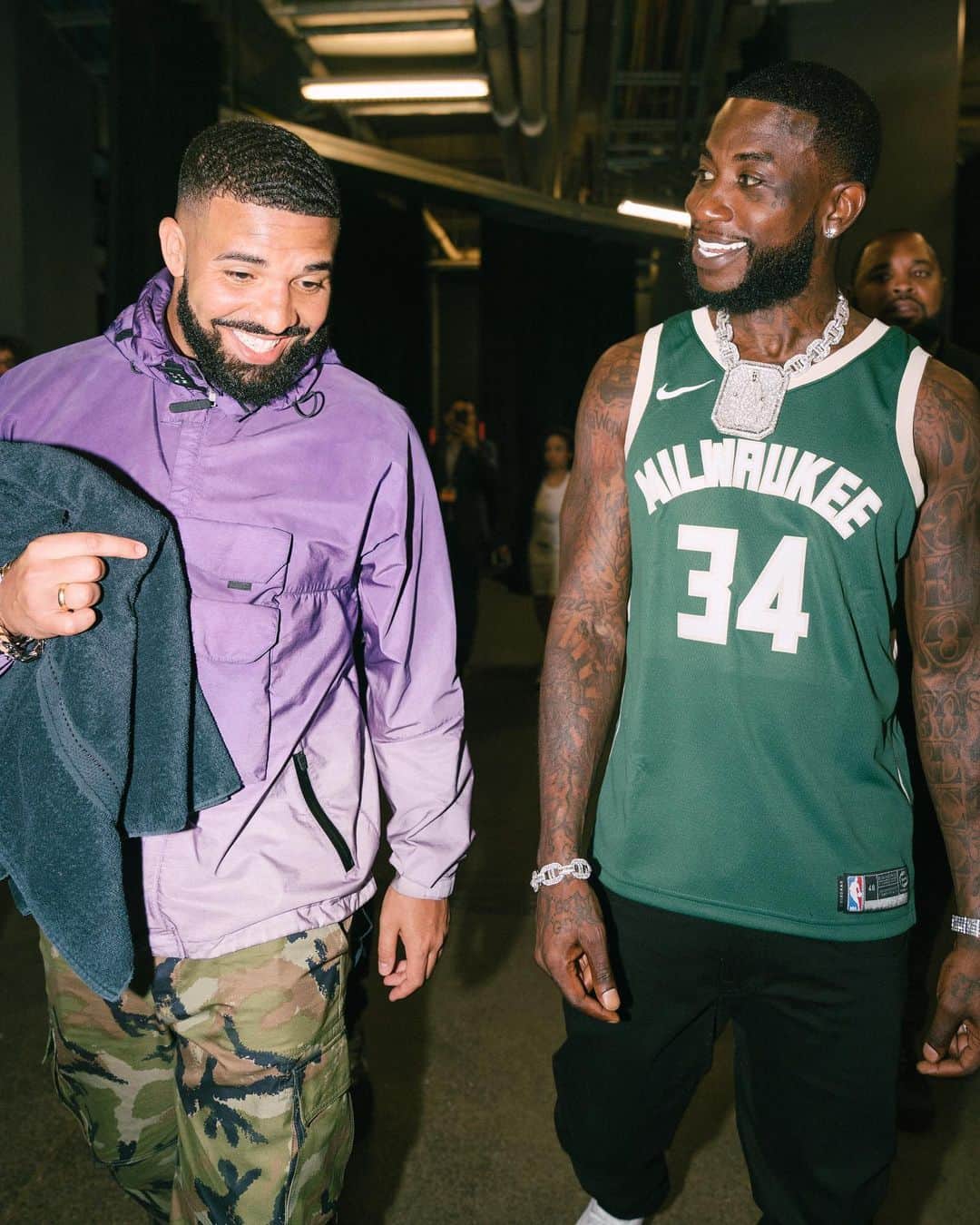 グッチ・メインのインスタグラム：「They let the Wop in Canada for the 1st time it’s Up 🇨🇦🇨🇦🇨🇦🇨🇦🇨🇦 @champagnepapi」