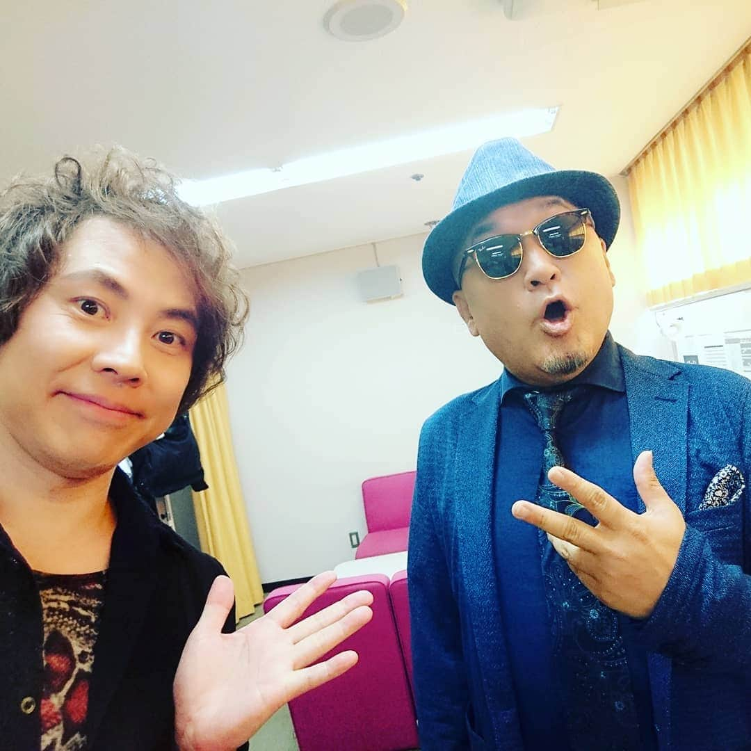 置鮎龍太郎さんのインスタグラム写真 - (置鮎龍太郎Instagram)「有り難うございました、ネオロマダンディズム2。  共演の皆さまと(^^ゞ  #ロマダン #立木文彦 #田中秀幸 #森川智之 #小山力也 #堀内賢雄 #高橋直純 #速水奨 #中原茂 #置鮎龍太郎 #メイクさんいつもありがとう #神奈川県民ホール #beautyplus」5月20日 12時44分 - chikichikiko