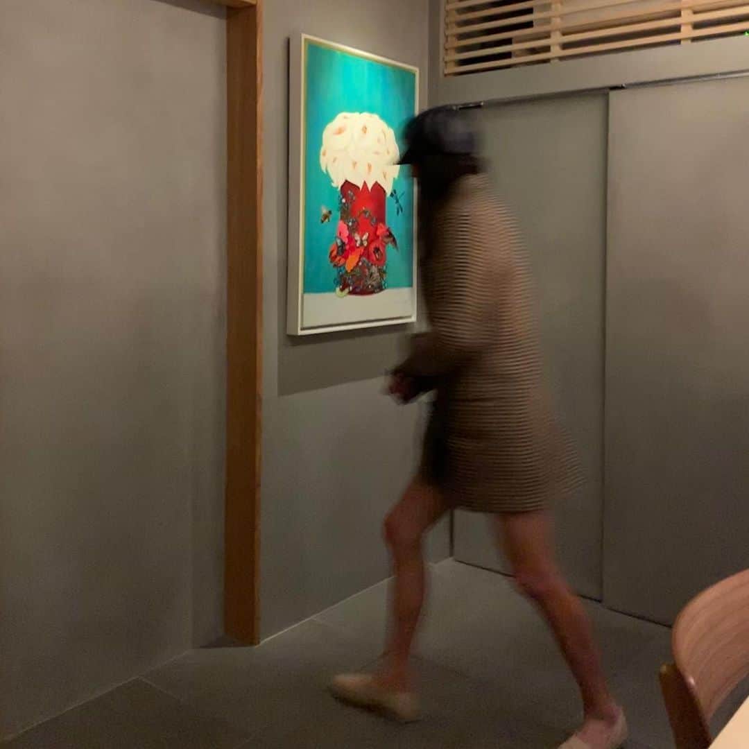 リー・ウネ・ヨンさんのインスタグラム写真 - (リー・ウネ・ヨンInstagram)「#이혜영 #tokyo #아름답고맛난스시와🍣  #나의그림들과 “I love @udatsu.sushi “ #udatsusushi」5月20日 13時10分 - leehaeyoung1730