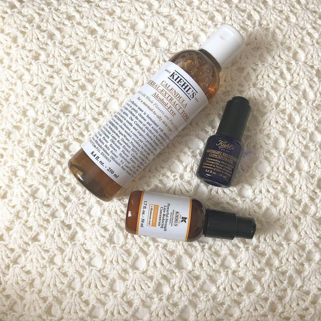 加藤るみさんのインスタグラム写真 - (加藤るみInstagram)「#kiehls のスキンケアがお気に入り🌼 化粧水、美容液、美容オイル 季節の変わり目で揺らいでた肌が 調子良くなりました🧡 ちょっと奮発してラインで揃えてみたけど、やっぱりライン使いがいいね🤔 特に、オイルの香りがラベンダーで癒される🌿」5月20日 13時23分 - rumicinema