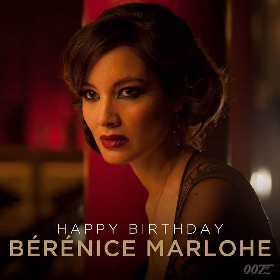 James Bond 007さんのインスタグラム写真 - (James Bond 007Instagram)「Happy Birthday to Bérénice Marlohe. Bérénice played Severine in SKYFALL (2012). Raise a glass (but don’t put it on your head). #007 #JamesBond #BéréniceMarlohe #Skyfall」5月20日 5時16分 - 007