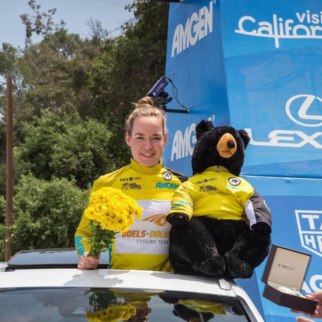 Lexus USAさんのインスタグラム写真 - (Lexus USAInstagram)「Congratulations to @AnnavdBreggen and @tadejpogacar for your victories this weekend at the @AmgenTOC. #AmgenTOC #LexusUX F SPORT #LexusCycling」5月20日 5時36分 - lexususa