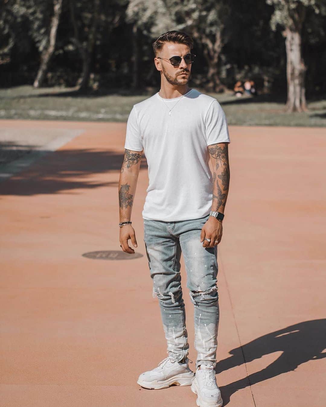 STYLE4GUYSのインスタグラム：「@FashionNovaMEN denim has us hanging out in style 🤘」