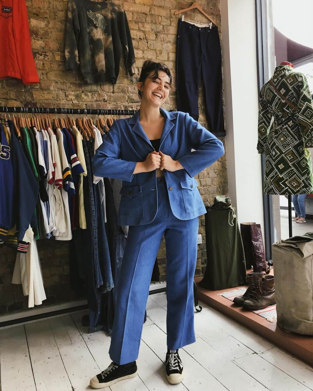 Amelia Zadroのインスタグラム：「#iliveinhackneynow」