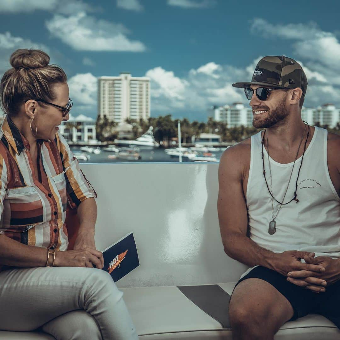 チェイス・ライスさんのインスタグラム写真 - (チェイス・ライスInstagram)「What happens when you put me and some fans on a yacht full of Jack Daniel’s😎 I think we need to do this again! Thanks to everyone for hangin out all weekend, Wild time!! Pics:@codycannon Pics:@wiki_rilliams」5月20日 7時01分 - chaserice