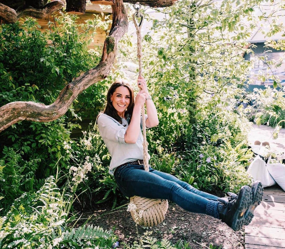 キャサリン（ケンブリッジ公爵夫人）のインスタグラム：「The RHS Back to Nature Garden, designed by Kate with landscape architects Andree Davies and Adam White, is a woodland setting for families and communities to connect with nature.」