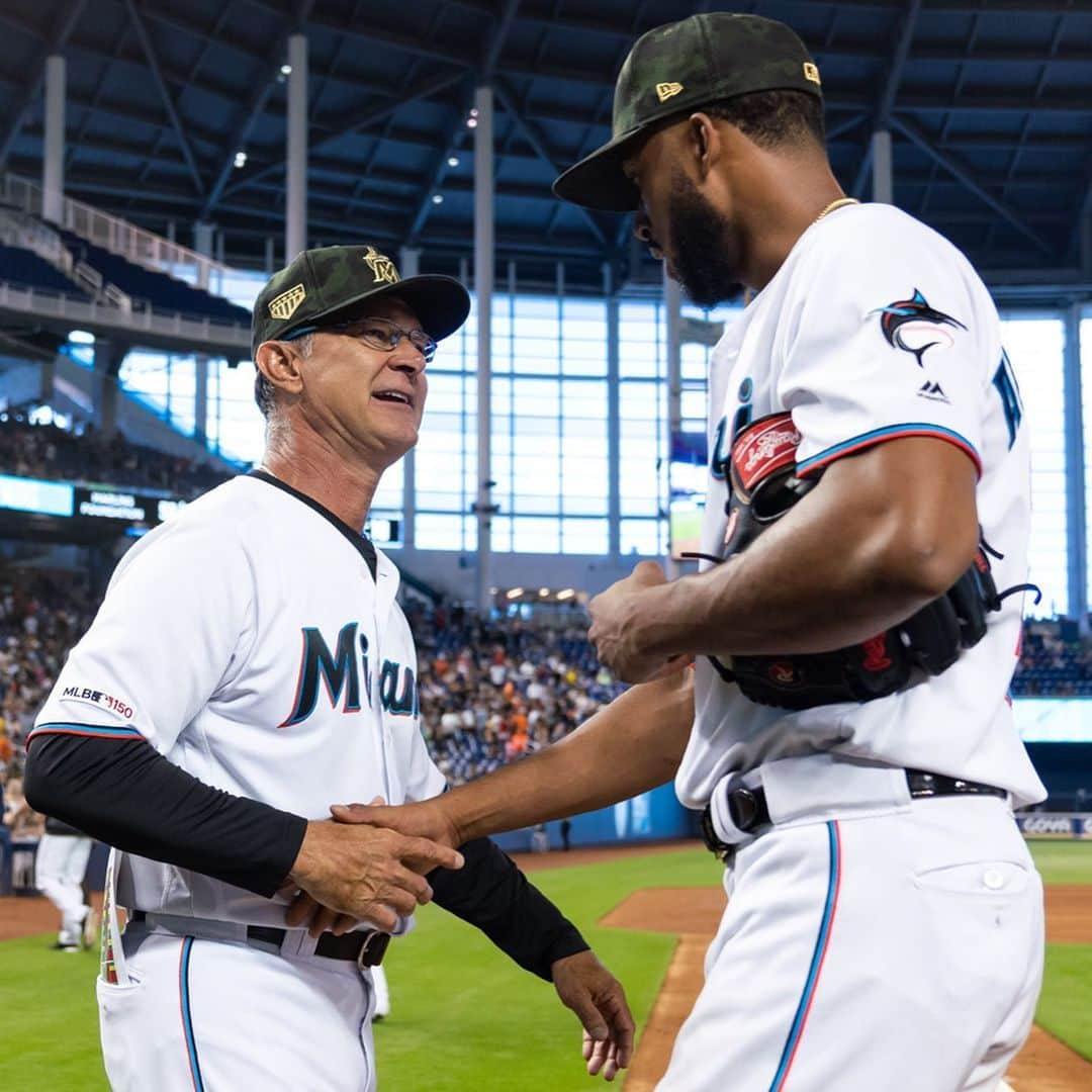 マイアミ・マーリンズさんのインスタグラム写真 - (マイアミ・マーリンズInstagram)「You’re doing amazing, sweepies. #JuntosMiami」5月20日 7時44分 - marlins