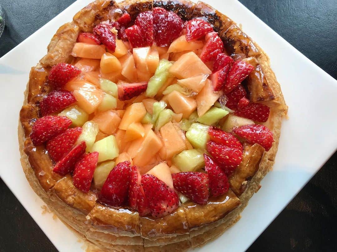 Table 9 TOKYO のグルメインスタ