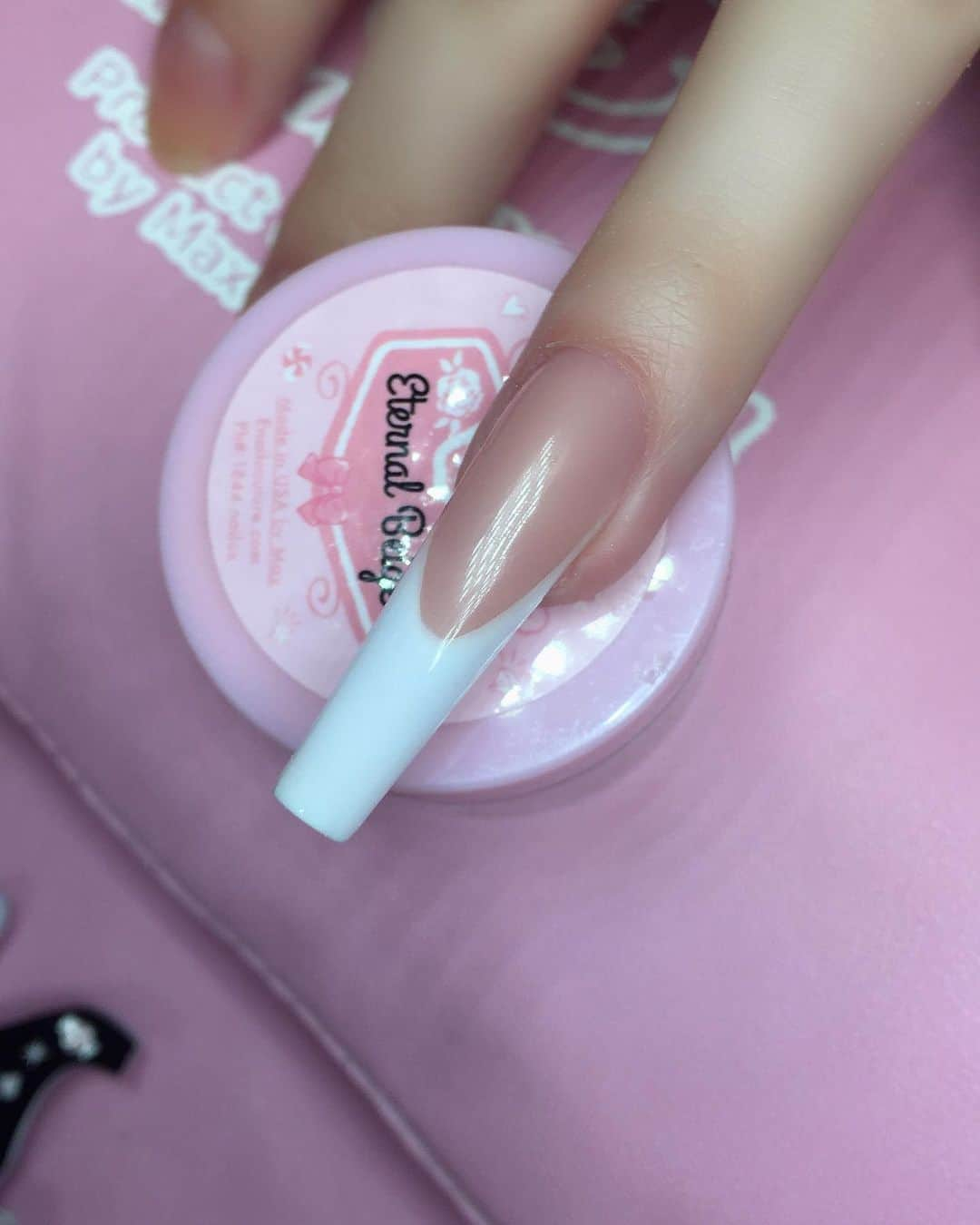 Max Estradaさんのインスタグラム写真 - (Max EstradaInstagram)「Enailcouture.com French acrylic sculpture nail using our famous cotton candy monomer , eternal beige and grand champion white with vanilla macaroon brush ! Enailcouture.com new luxury diamond carousel !  #ネイル #nailpolish #nailswag #nailaddict #nailfashion #nailartheaven #nails2inspire #nailsofinstagram #instanails #naillife #nailporn #gelnails #gelpolish #stilettonails #nailaddict #nail #💅🏻 #nailtech#nailsonfleek #nailartwow #네일아트 #nails #nailart #notd #makeup #젤네일  #glamnails #nailcolor  #nailsalon #nailsdid #nailsoftheday Enailcouture.com happy gel is like acrylic and gel had a baby ! Perfect no mess application, candy smell and no airborne dust ! Enailcouture.com」5月20日 8時10分 - kingofnail