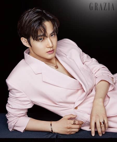 のインスタグラム：「Suho @kimjuncotton 💙 for Grazia Korea April 2019. 📸 by Kim Yeong Jun . . . . . . #수호 #守護 #Suho #김준면 #KimJunMyeon #EXO  #엑소 #エクソ#맞팔 #셀스타그램 #셀카 #얼스타그램 #데일리 #선팔 #인스타그램  #l4l #f4f  #like4like #ootd  #おしゃれ #オシャレ #いいね返し #フォロー #韓国人 #韓国 #セルカ #自撮り #ファッション #フォロー#koreanboy」