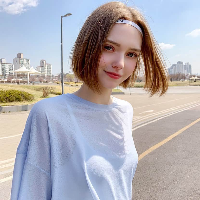 Chuuのインスタグラム：「편하게 입기 좋은 루즈핏 티! 여름에도 입기 좋은긴팔이죠💓#chuuseoul」