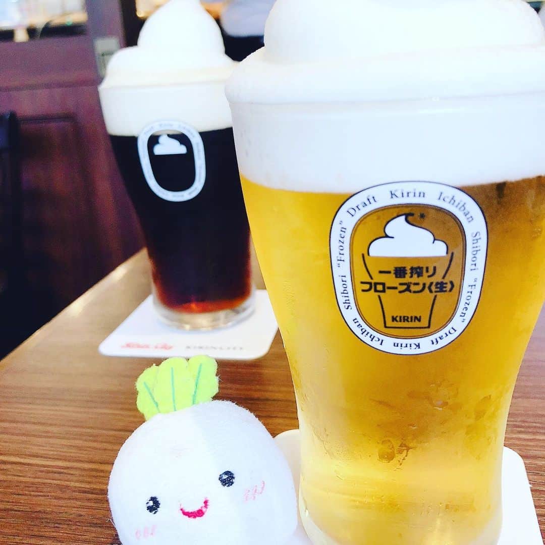 嶺恵斗さんのインスタグラム写真 - (嶺恵斗Instagram)「1番コレが好き🍺  やっとこの季節がきました❣️ と さも飲めるような感じですが 何杯も飲めるワケではなく 一杯で十分な私です😅  飲んだ後はもちろん #デルミライト  助かります❤️ #フローズンビール #美味しすぎる  #夏がきた  気分#至福の時間 #感謝  #love #beer #summer」5月20日 8時57分 - etsuko__7