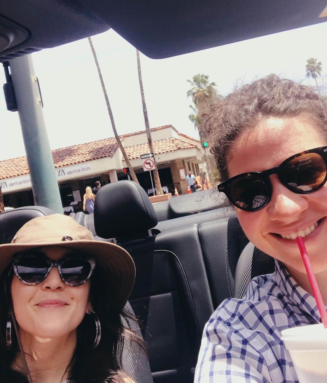 Grace Bonneyさんのインスタグラム写真 - (Grace BonneyInstagram)「Closing any business after 15 years is scary- and complicated. So I went on vacation this week hoping to find some clarity about what comes next. I read books by Oprah, hiked through the desert waiting for an A-HA moment, and unplugged to try and get in touch with the quieter voices in my head. Turns out, you can’t force clarity. I’m home now with no more idea of what I want to do next than when I left. But what I DO know is that I am so grateful for where I am right now. And who I get to share this unsure chapter with. Being home on the couch with all the pets and @turshen is my favorite place to be. Although this convertible wasn’t too bad either. Thanks for always being my favorite co-pilot, JT ♥️」5月20日 10時18分 - designsponge