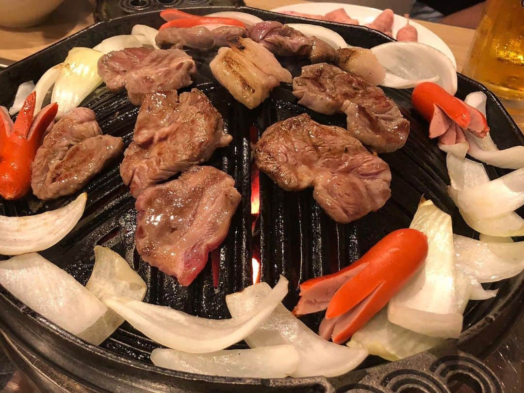 室谷香菜子さんのインスタグラム写真 - (室谷香菜子Instagram)「昨晩は久しぶりの外食をしました！！ ジンギスカンパワーで一週間乗り切るぞ💪  #HBC #北海道放送 #アナウンサー #札幌グルメ #ジンギスカン #成吉思汗 #札幌 #風が強い #お気をつけ下さい #札幌ママ #おとこのこママ」5月20日 10時31分 - hbc_muroyakanako