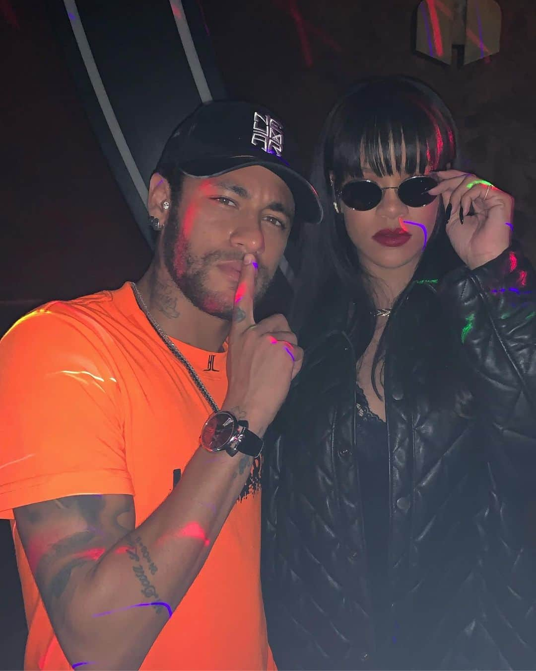 ネイマールさんのインスタグラム写真 - (ネイマールInstagram)「Queen and powerful woman 👑🤫 @badgalriri」5月20日 10時32分 - neymarjr