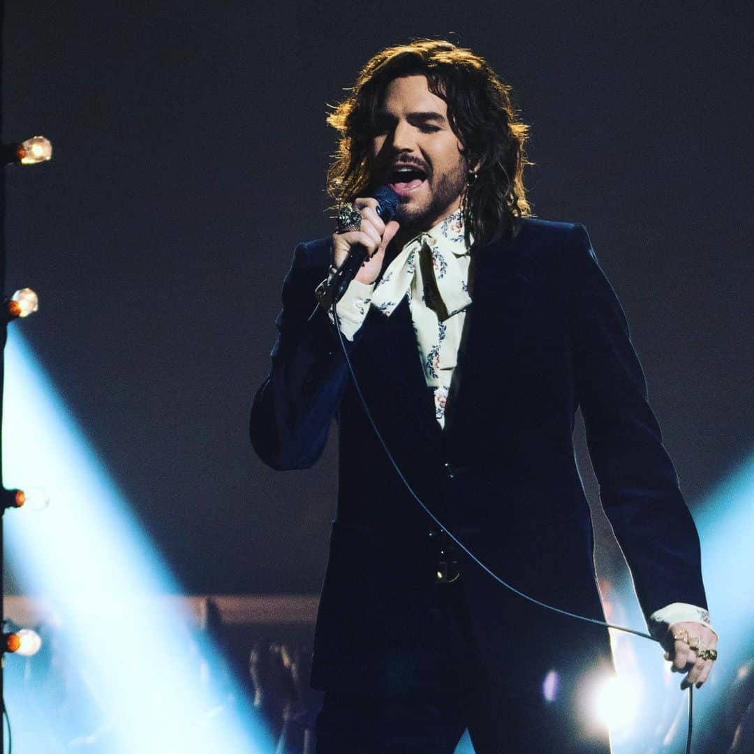 American Idolさんのインスタグラム写真 - (American IdolInstagram)「Thanks to 👑@adamlambert👑 for bringing the very first performance of #NewEyes to the #AmericanIdol stage tonight along with an electrifying “Bohemian Rhapsody” duet with our own @thisismeechi!」5月20日 10時56分 - americanidol
